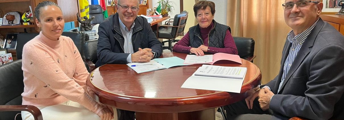 Firma Ayuntamiento de Vícar y NOESSO